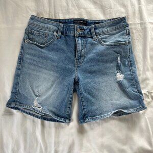 Lucky Brand Mid Rise Medium Wash Distressed Jean Shorts 6.5" Inseam | Size 4/27
